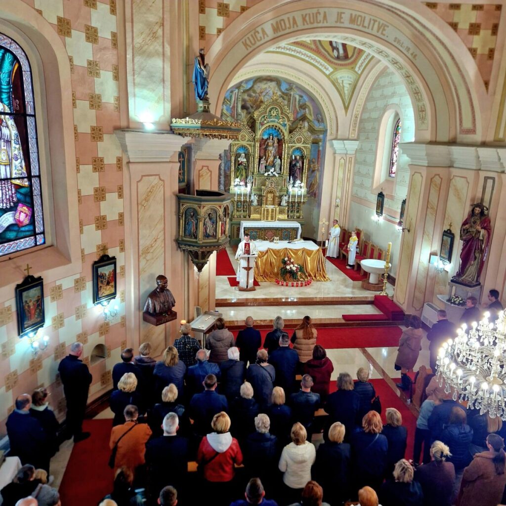 Svetkovina Svih svetih u Vukovini: Pozvani smo na svetost i nebo koje počinje već ovdje