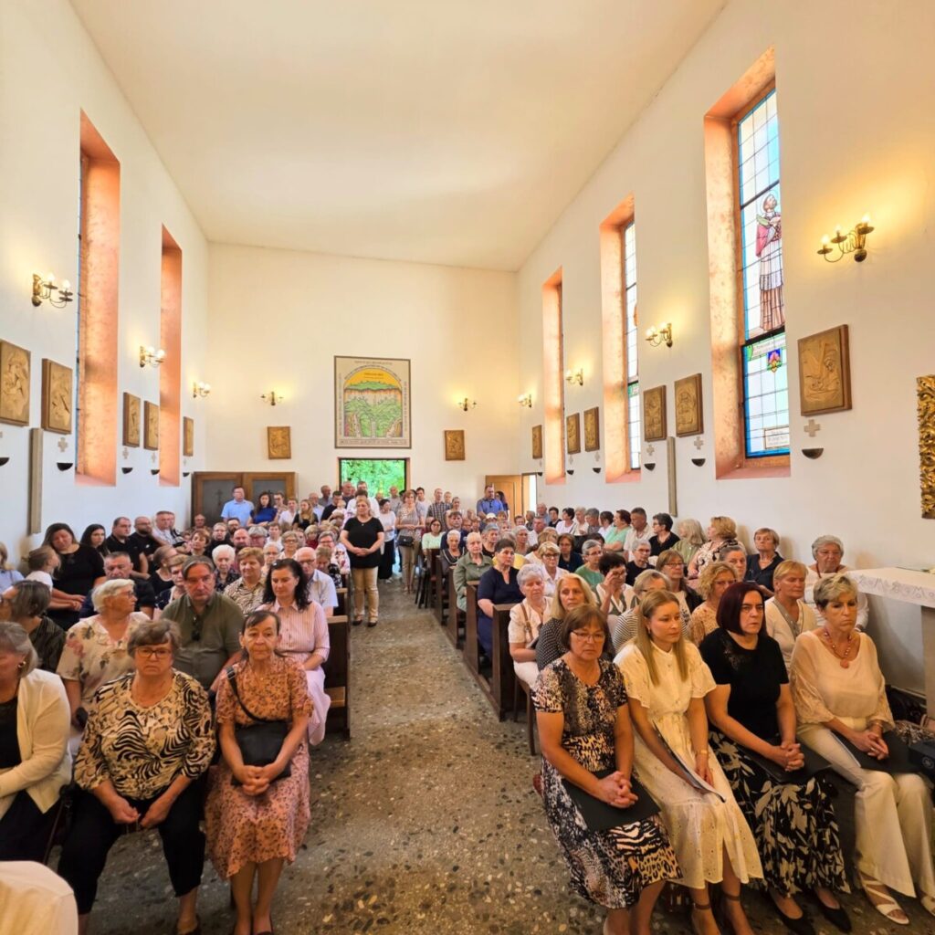 ​Tradicionalno hodočašće župljana iz Vukovine u Brezovicu: Zajedništvo pod okriljem Gospe Karmelske